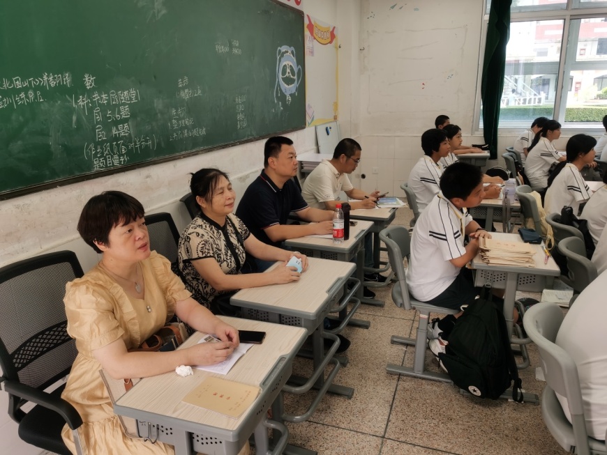 听课照片2.jpg